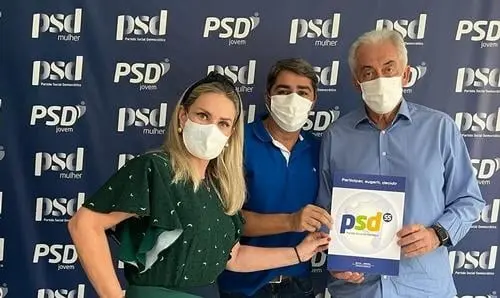 A convite do senador e da deputada, Charles Novais se filia ao PSD 