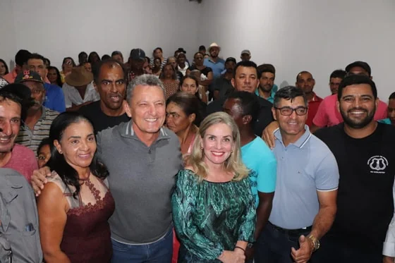 Comunidade de Beira Rios, em Morrinhos, recebe caixas d'água