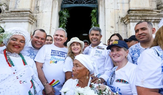 Deputada participa da tradicional Lavagem do Bonfim e afirma que segue na disputa pela Presidência da ALBA