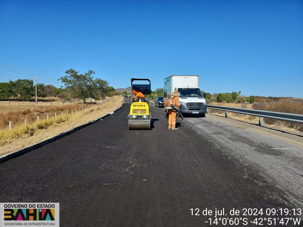 Obras de asfaltamento entre Guanambi e Matina avançam rapidamente: um investimento de R$12 milhões 