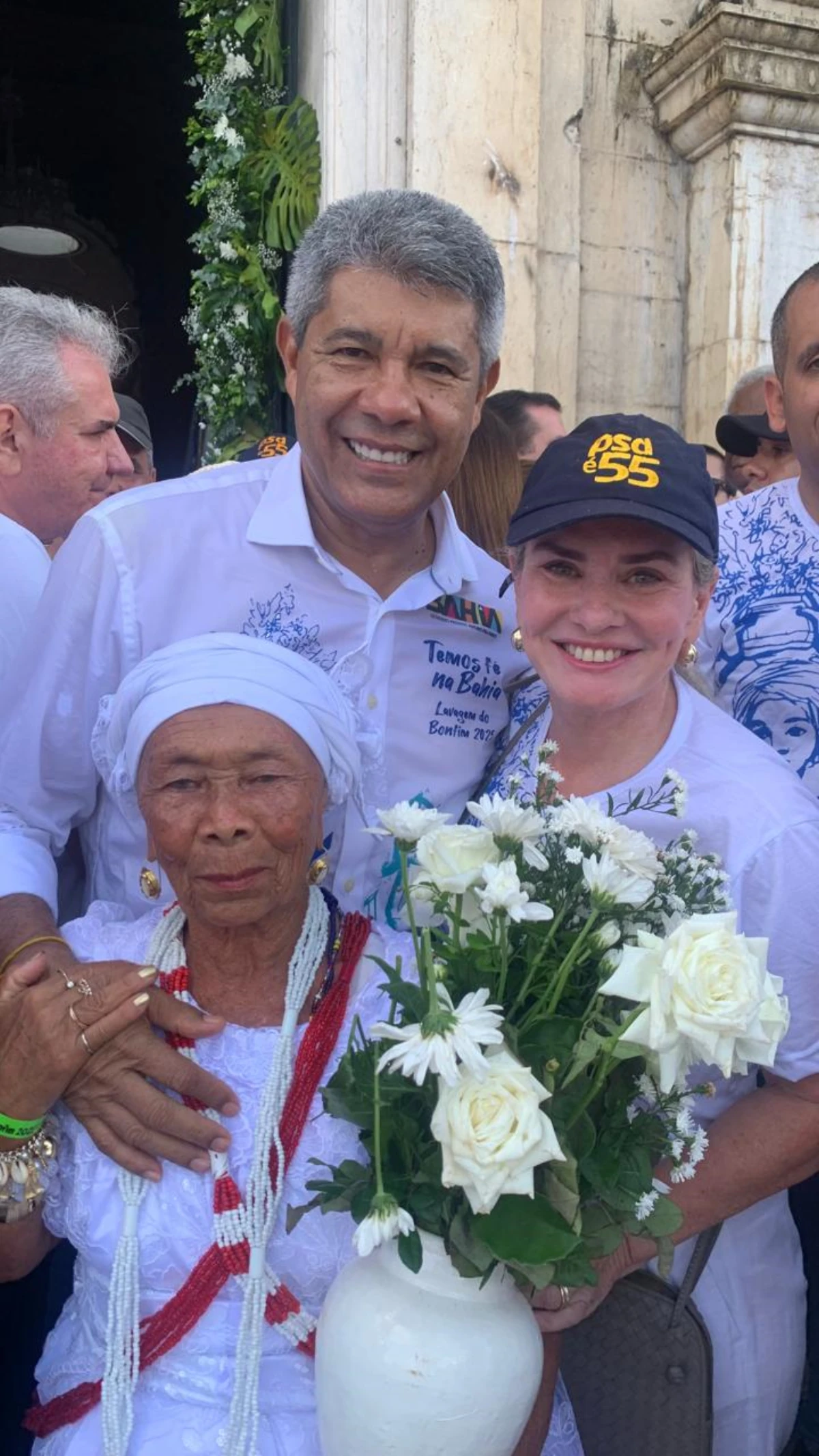 Deputada participa da tradicional Lavagem do Bonfim e afirma que segue na disputa pela Presidência da ALBA